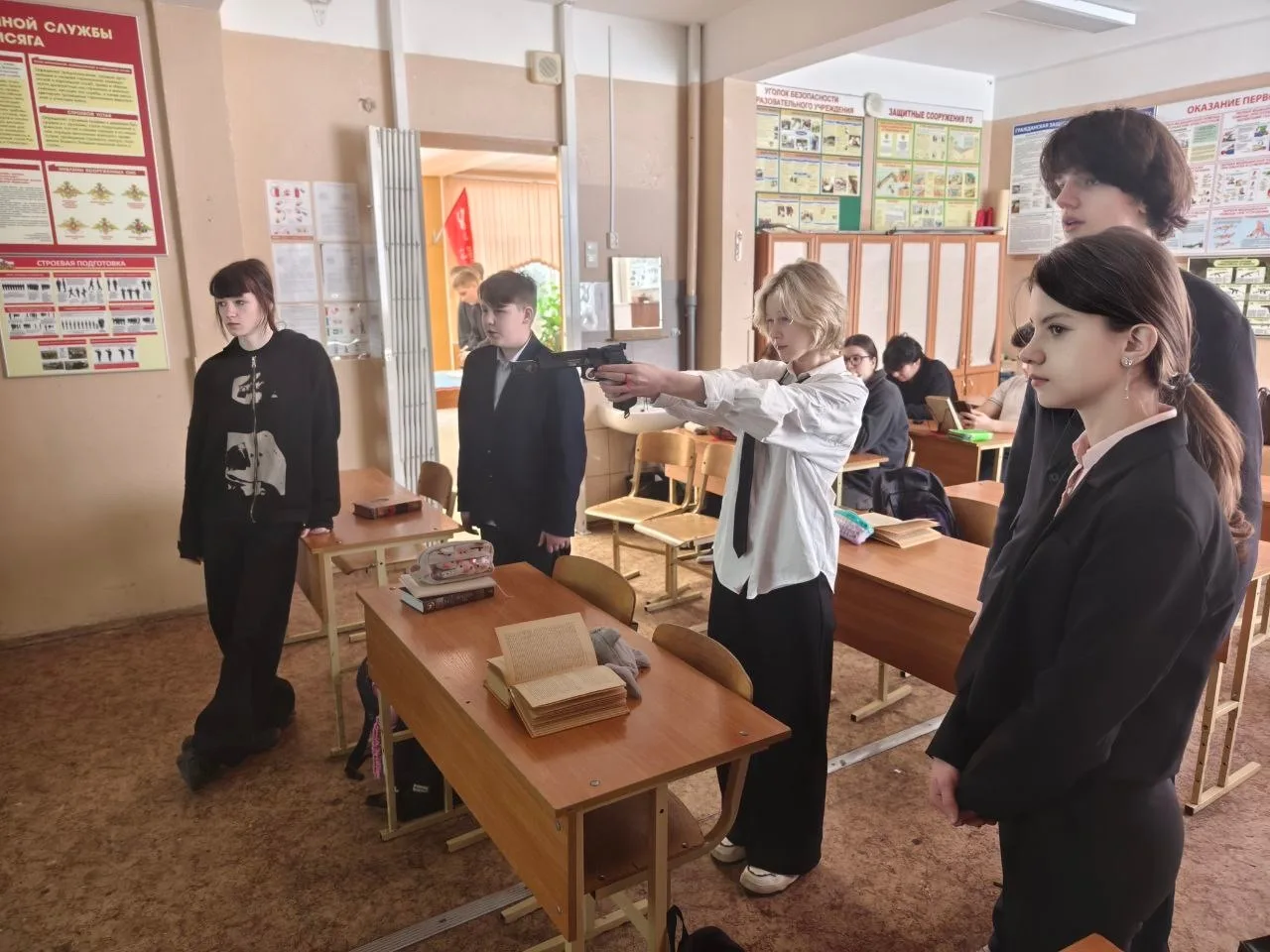 /ЛИЧНО-КОМАНДНОЕ СОРЕВНОВАНИЕ "ЮНЫЙ СТРЕЛОК"/  23 февраля — День Защиты Отечества.  В преддверии пра