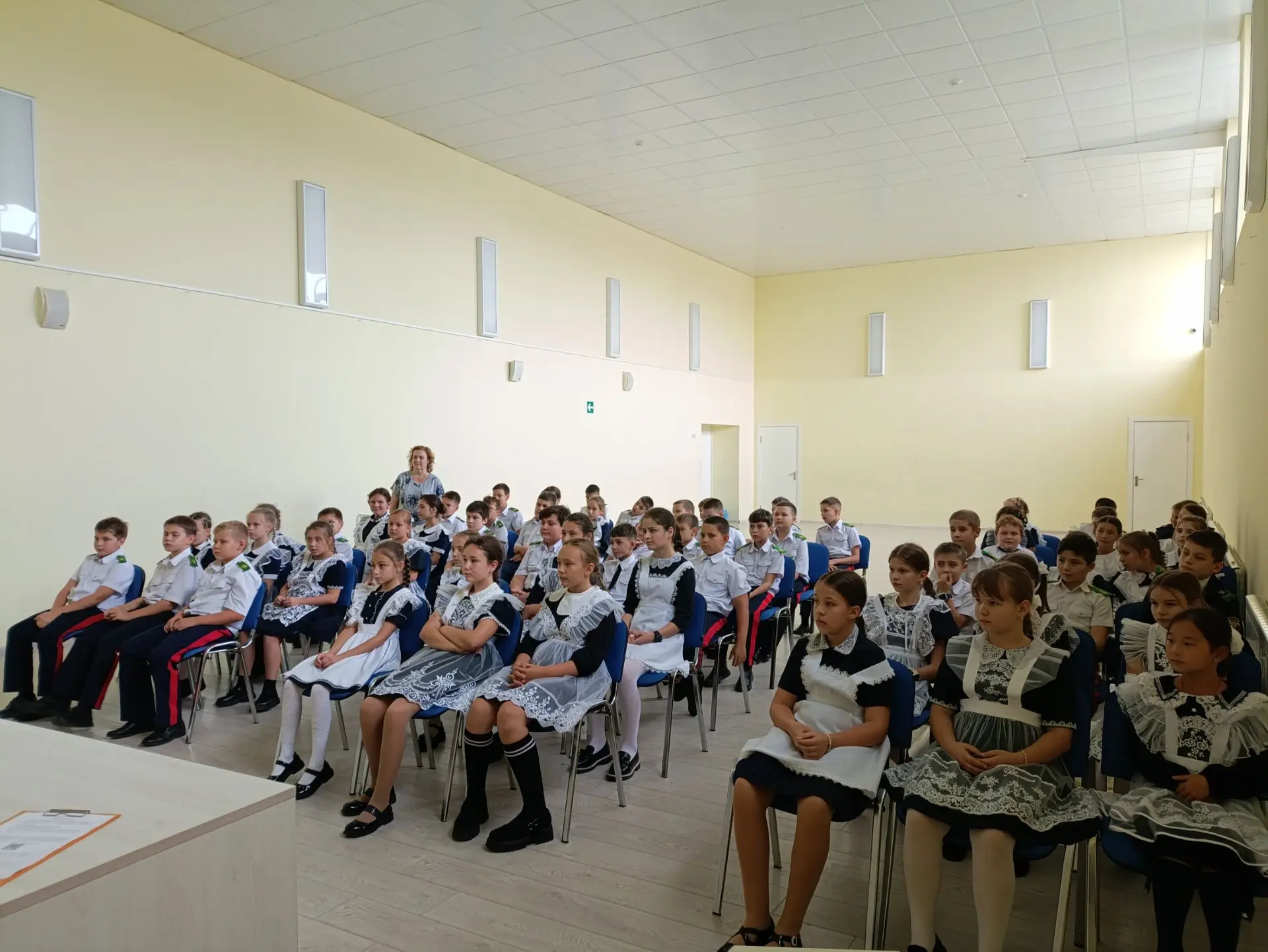❤К Дню пожилого человека: Юные Орлята учились дарить тепло!