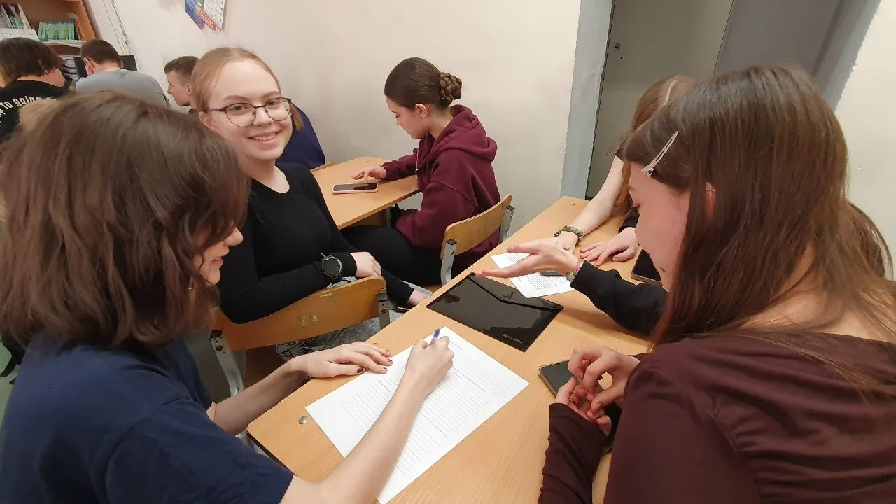 🚀 Вчера в нашей школе стартовала профориентационная смена «Мастерская знаний»! Эти каникулы наши уче
