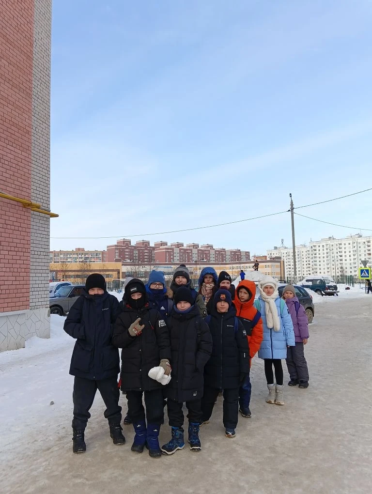 🎉 13 февраля, в пятницу, ученики 3 класса приняли участие в Президентских соревнованиях! 🎉 Они покор