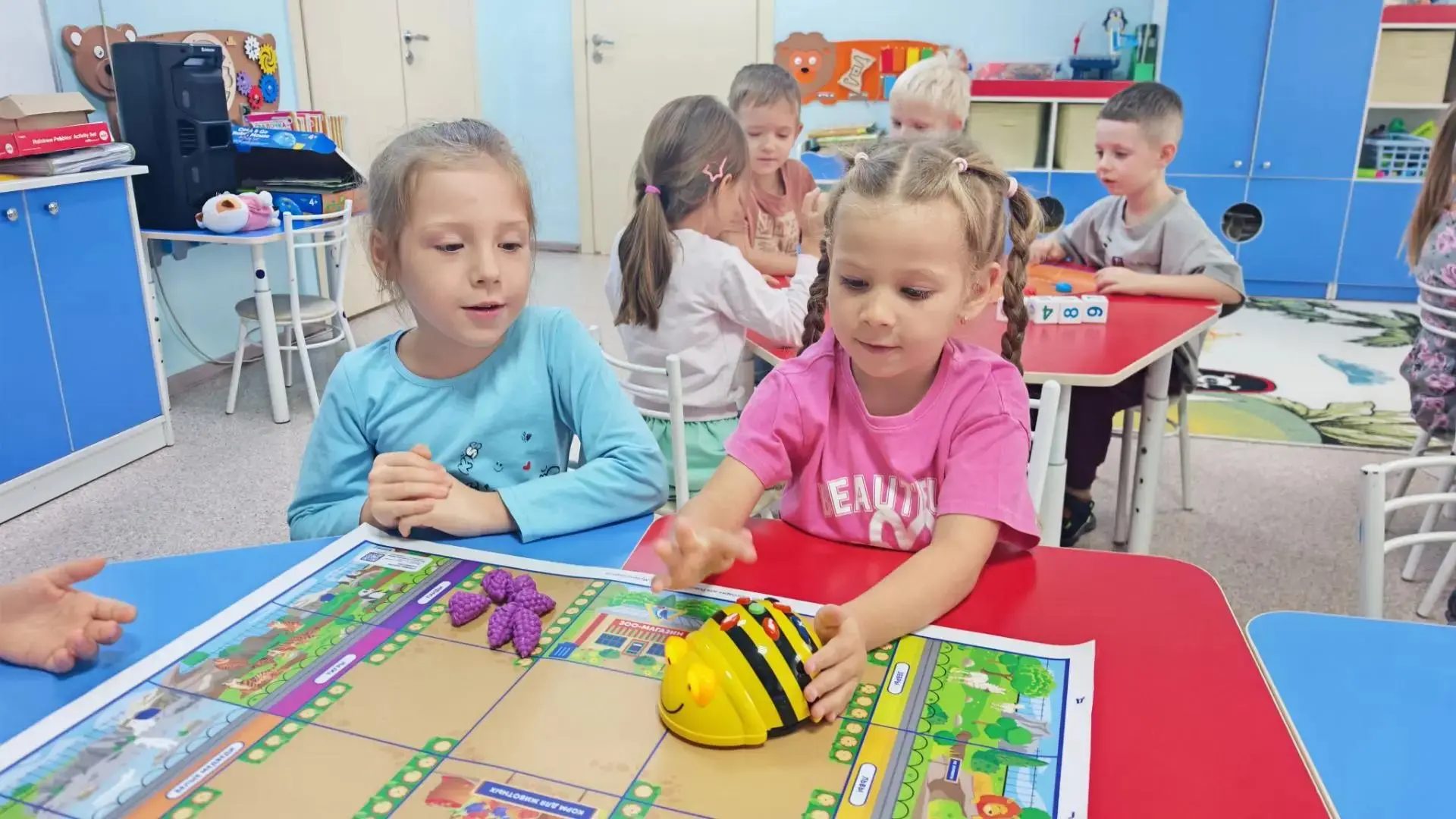 🐝 Считаем с роботами!