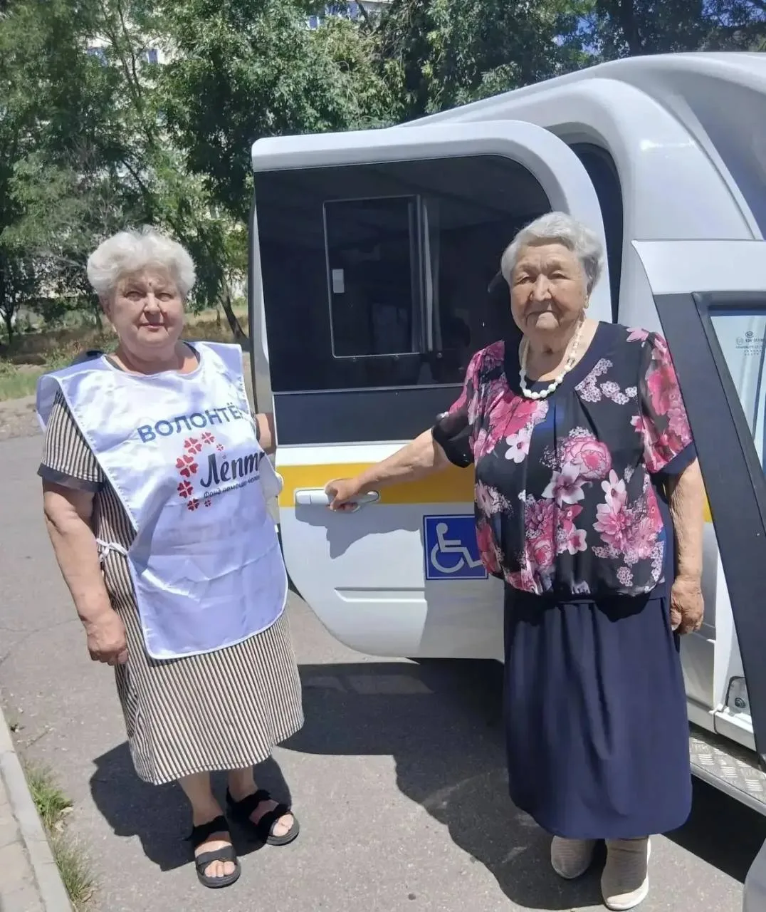 🚐 108 историй помощи за 2 месяца: социальное такси в Каховском округе подвело первые и...