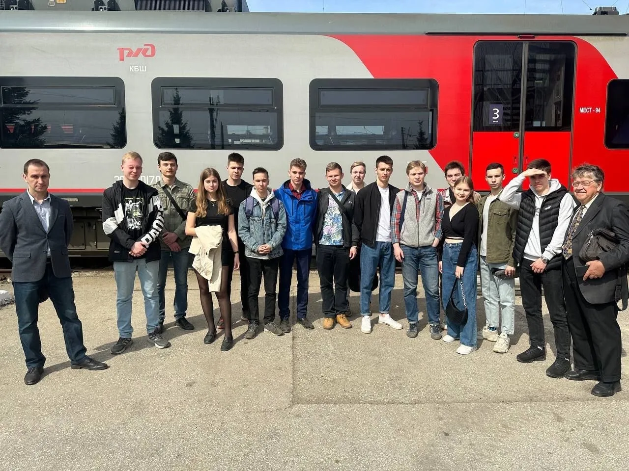 🚂 Уважаемые машинисты и работники локомотивных бригад!🚂  Примите самые искренние поздравления с ваши