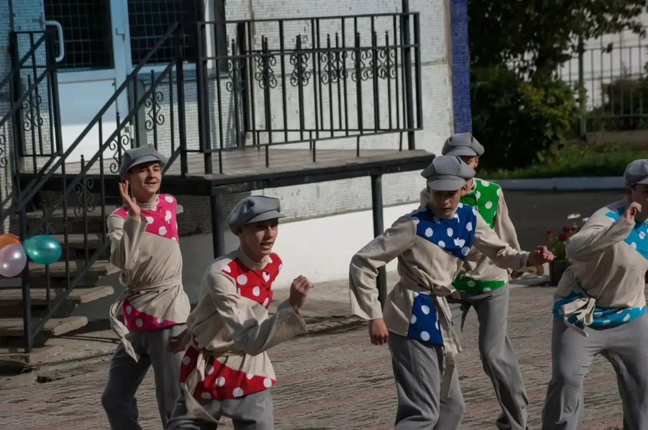 В 44 мгновении танцуем!💃🏻🕺🏻  Стартинейджер. Как это было?  Нулевые года подарили Красноярску замечат