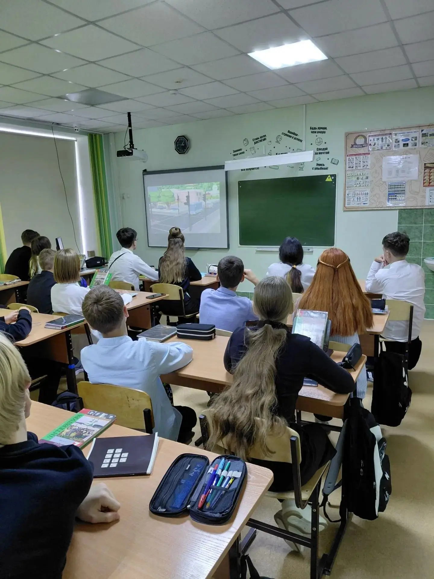 Наступил учебный четверг — и в школах стартует важное событие: классные руководители 6–...