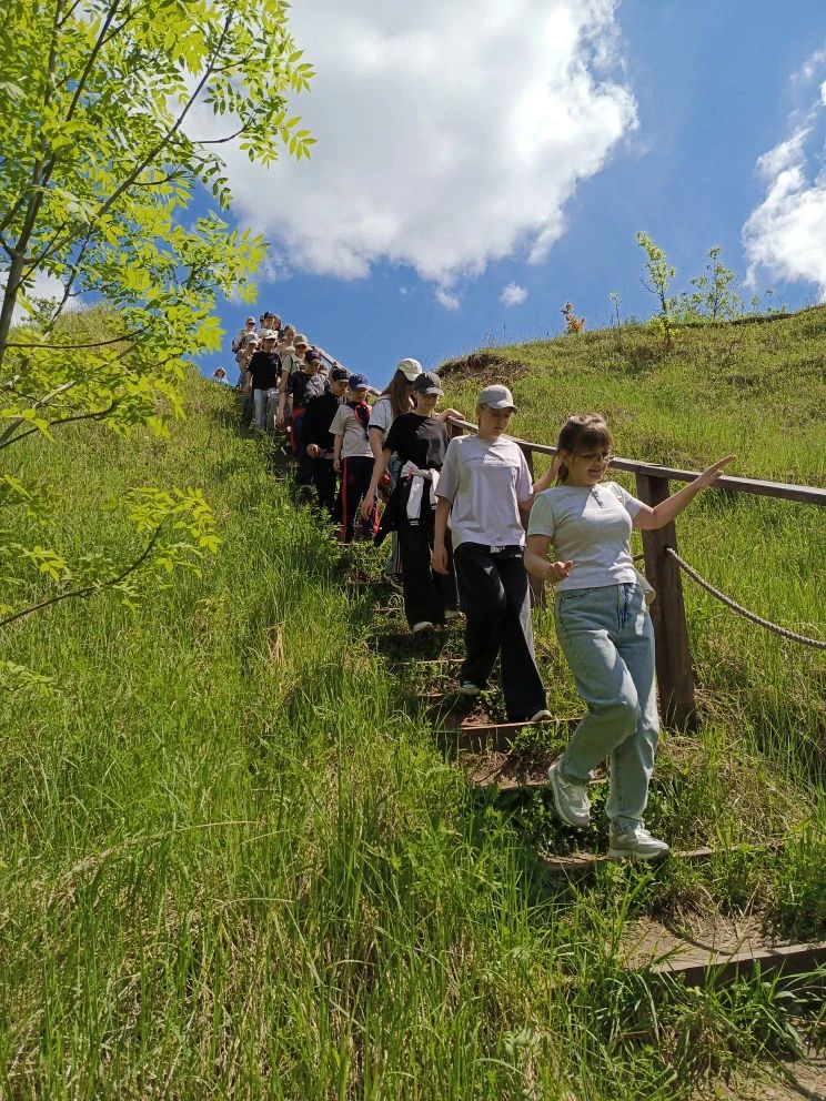 🌳 ВЫХОДНЫЕ С ПОЛЬЗОЙ 🌳   Прошлые выходные для учеников 5Д и 5Б классов стали временем незабываемых о