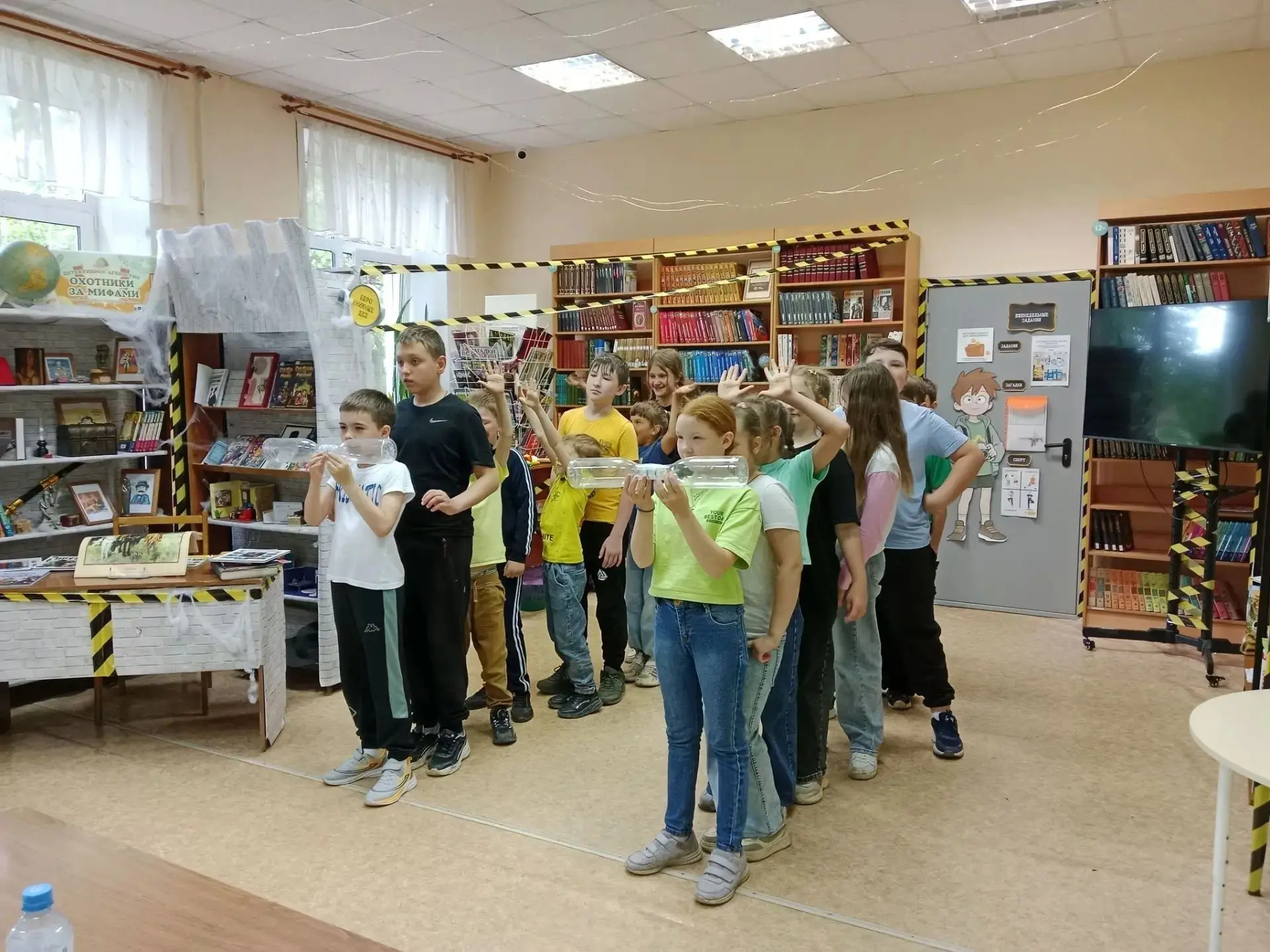 Сегодняшний день в нашем лагере был посвящен важной теме — «Мы — защитники». 
В детской библиотеке №