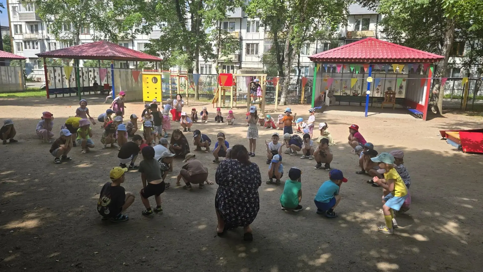 👧👦 Музыкально-двигательная активность на летней прогулке

В рамках оздоровительной и развивающей р