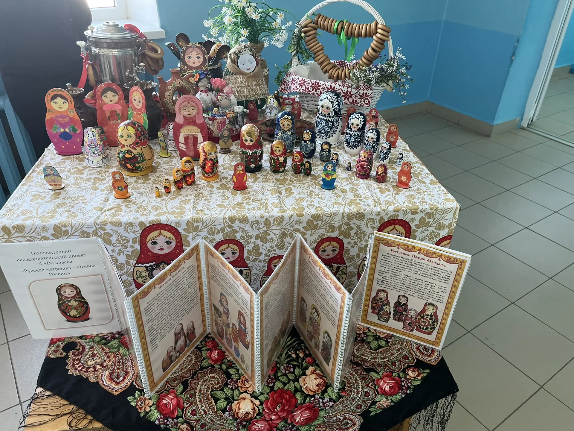 ✨Стендовая защита коллективных проектов - добрая традиция нашей школы. ✨🎉🌟Это настоящий праздник кре