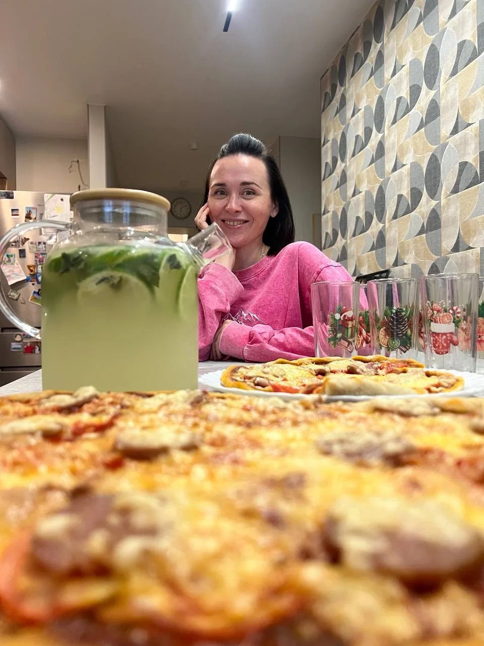 А мы продолжаем делиться нашими кулинарными изысками! 🍕✨