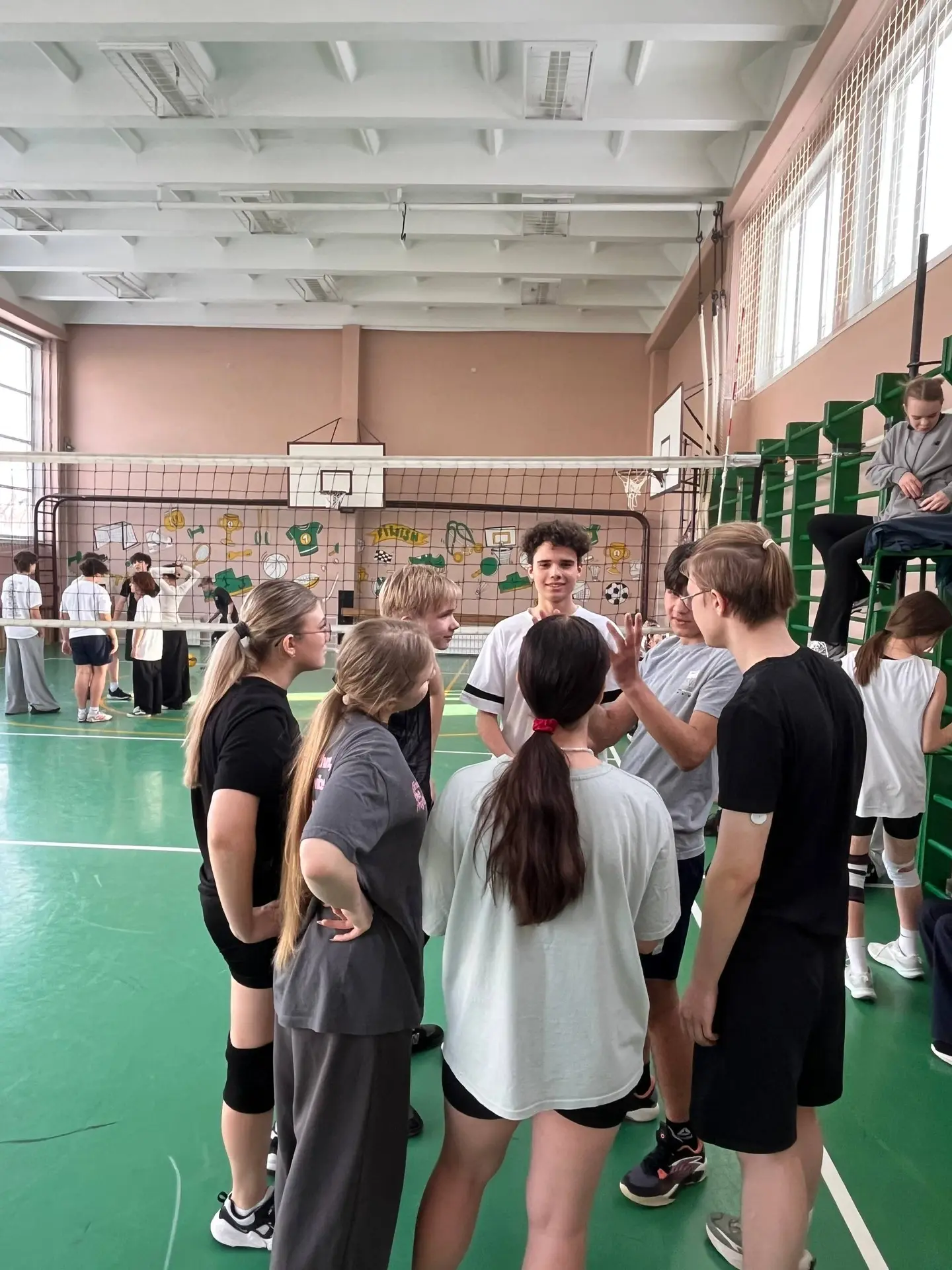 42 мгновение о спортивной жизни Второй Гимназии 🤼‍♀️🏸🏀  Спорт- это одна из самых важных частей образ