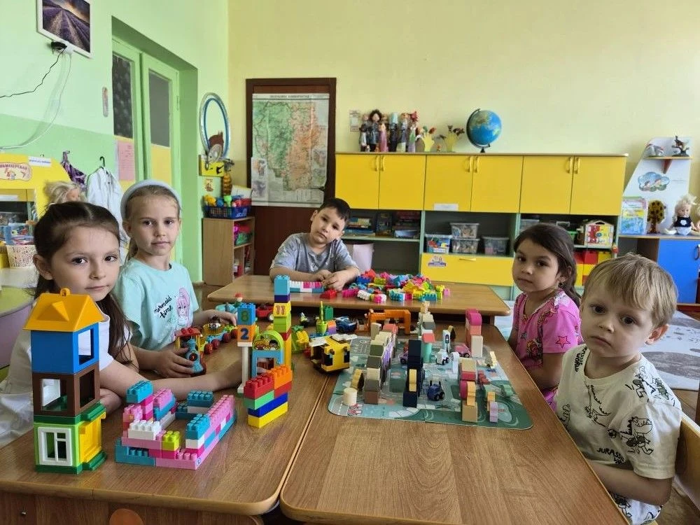 В нашем детском саду  № 237 прошла удивительная выставка-конкурс «Город моей мечты», где главными ар