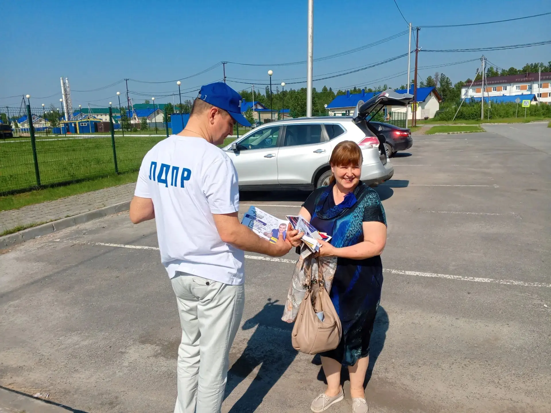 ✊Юридическая помощь на выезде - ЛДПР еще ближе к югорчанам.

🏠 В Ханты-Мансийском районе, в деревне