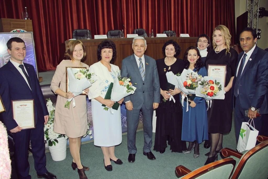 Сегодня  свой день рождения отмечает Председатель Ассамблеи народов Татарстана Фарид Хайруллович Мух