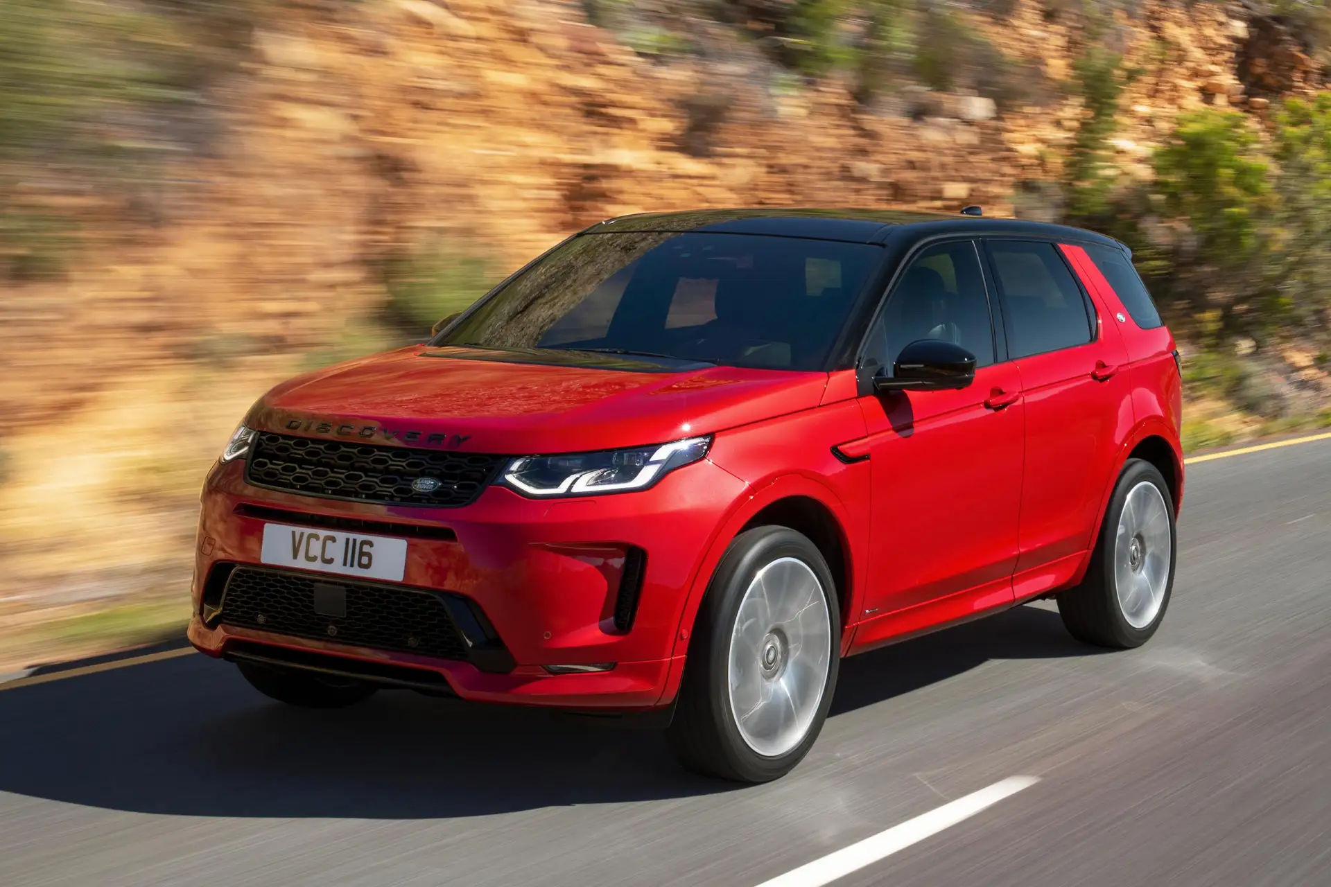 Land Rover отправил Discovery Sport на пенсию. Его добили возраст и новые правила