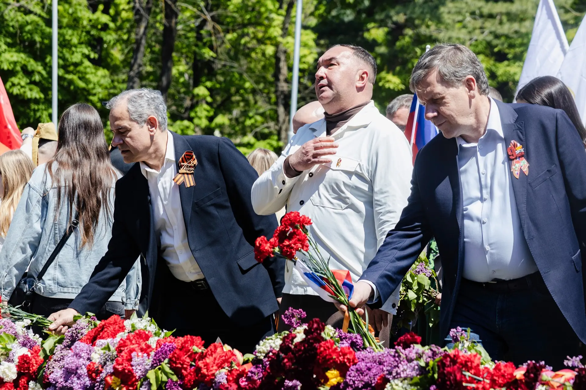 «Бессмертный полк» объединил 90 тысяч ставропольцев 🕊️❤️  9 мая по центральным улицам Ставрополя про