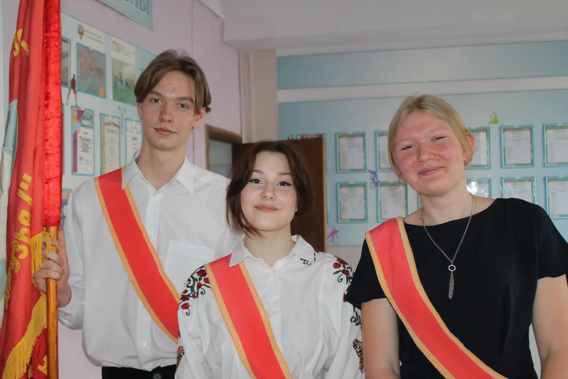✨️ О вечере «Планеты» ✨️  🌏 «Жизнь- это я, это мы с тобой»- этими словами гимна клуба «Планета» откр