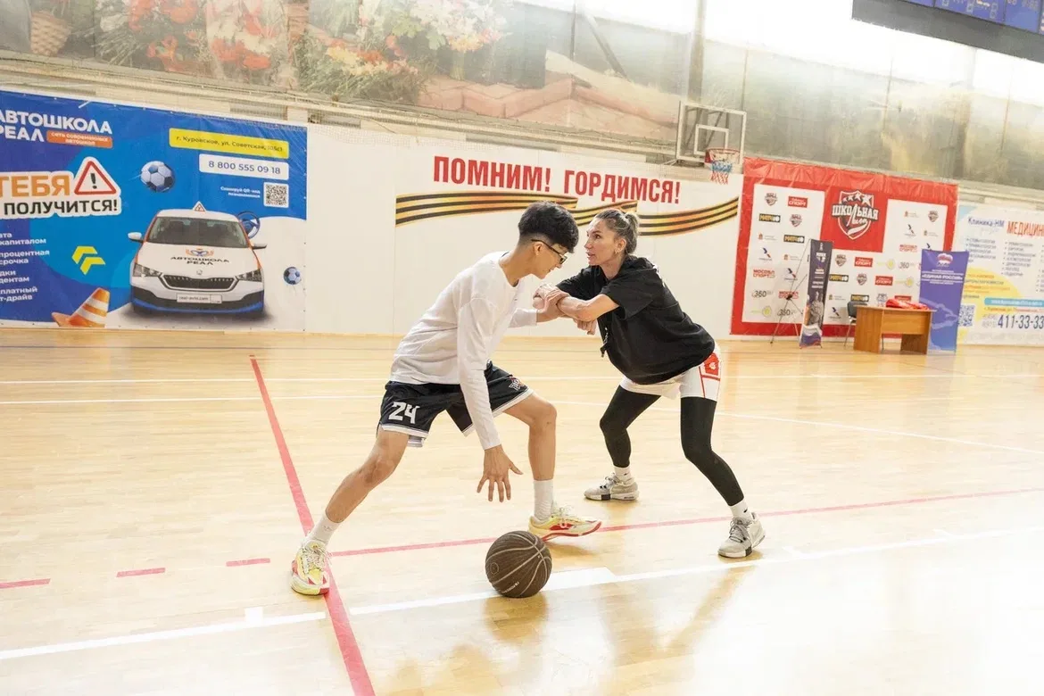 Контроль, ловкость, скорость   🏀У наших ребят появилась уникальная возможность поучиться у настоящей