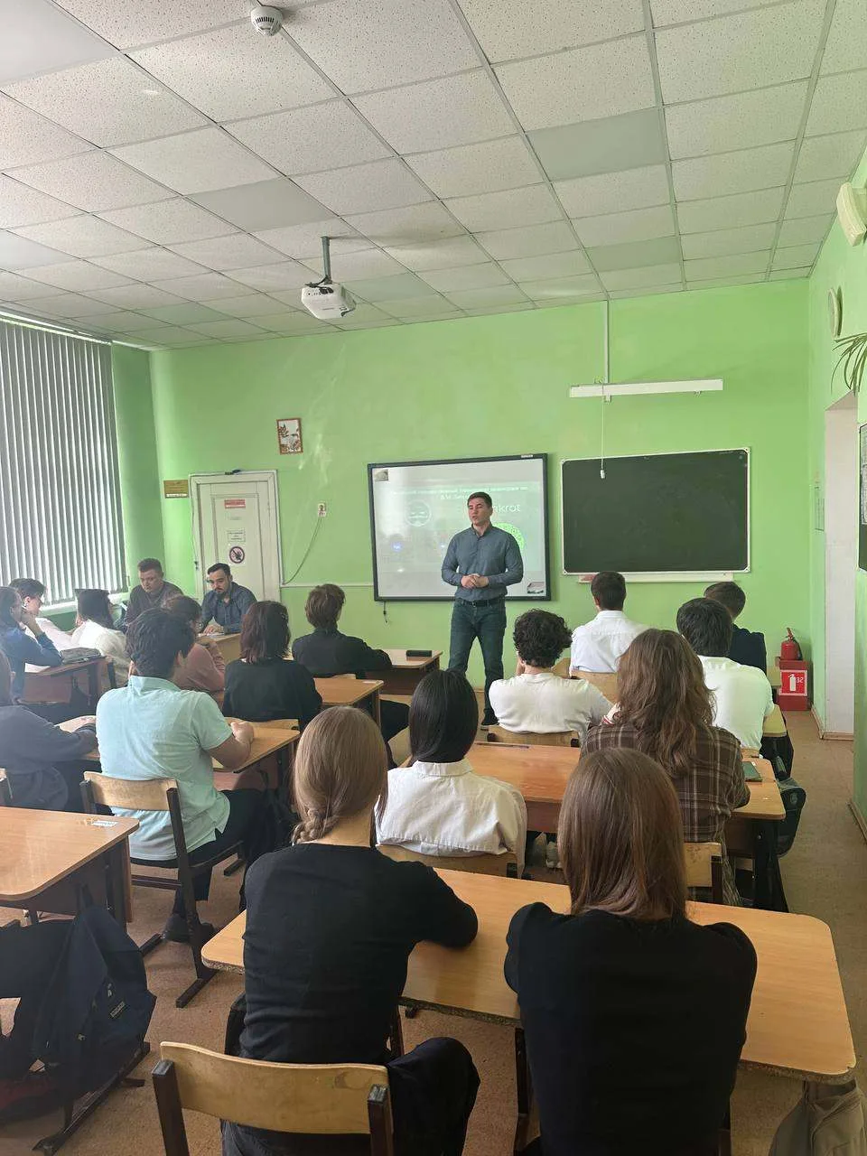 Выбираем будущее вместе с ЗСФ РГУП! ⚖️9 апреля Приёмная комиссия нашего филиала провела...