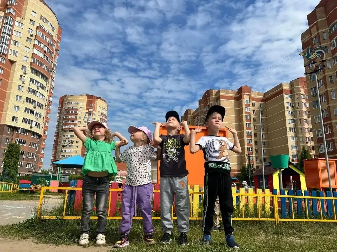 В рамках проекта «Предшкола: стандарт детского сада» на неделе «Летний калейдоскоп» наш...