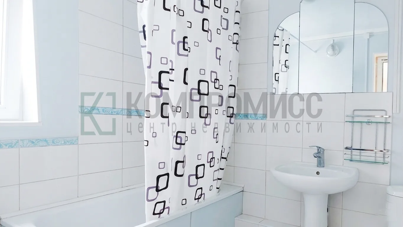 🏠 ID 134579087 Адрес: Краснодарский край, Динской р-н, с. Первореченское  📍 Дом у реки с пирсом и бо