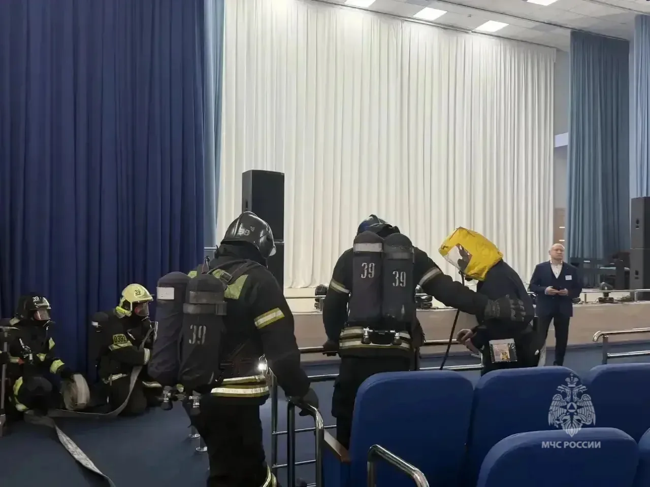 #БудниМЧС   Сотрудники Управления по СЗАО ГУ МЧС России по г. Москве провели пожарно-тактические зан