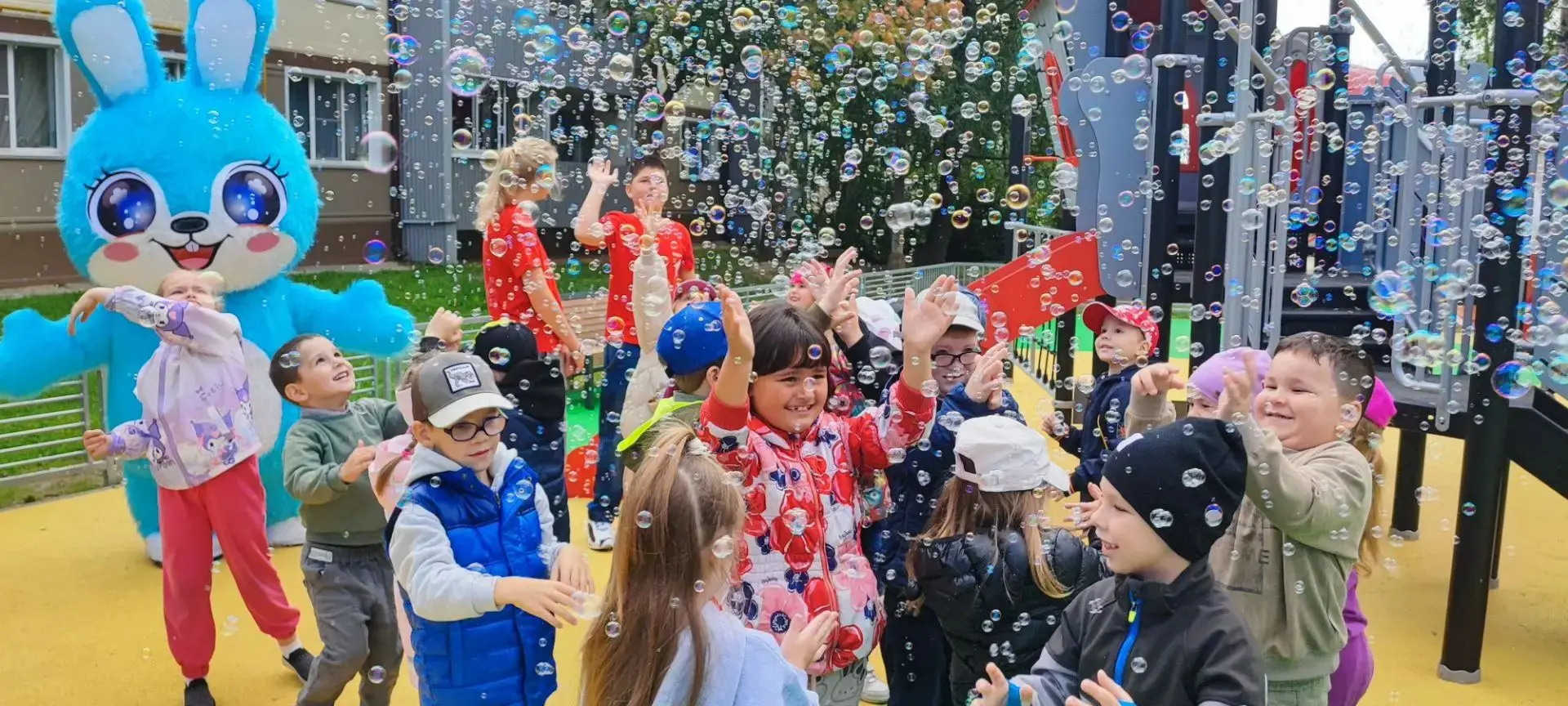 🎉 Ура! Сегодня состоялось торжественное открытие новой детской игровой площадки на ули...