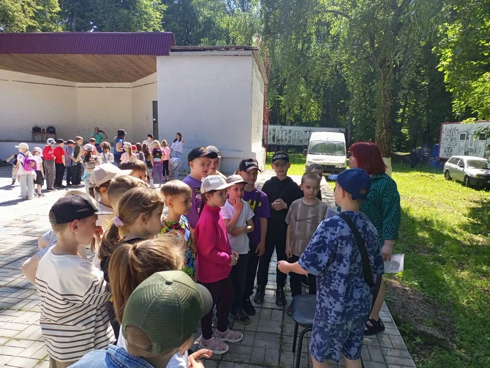 Сегодня в Парке Железнодорожников было интересно и весело. Для учащихся МАОУ СОШ 61 про...