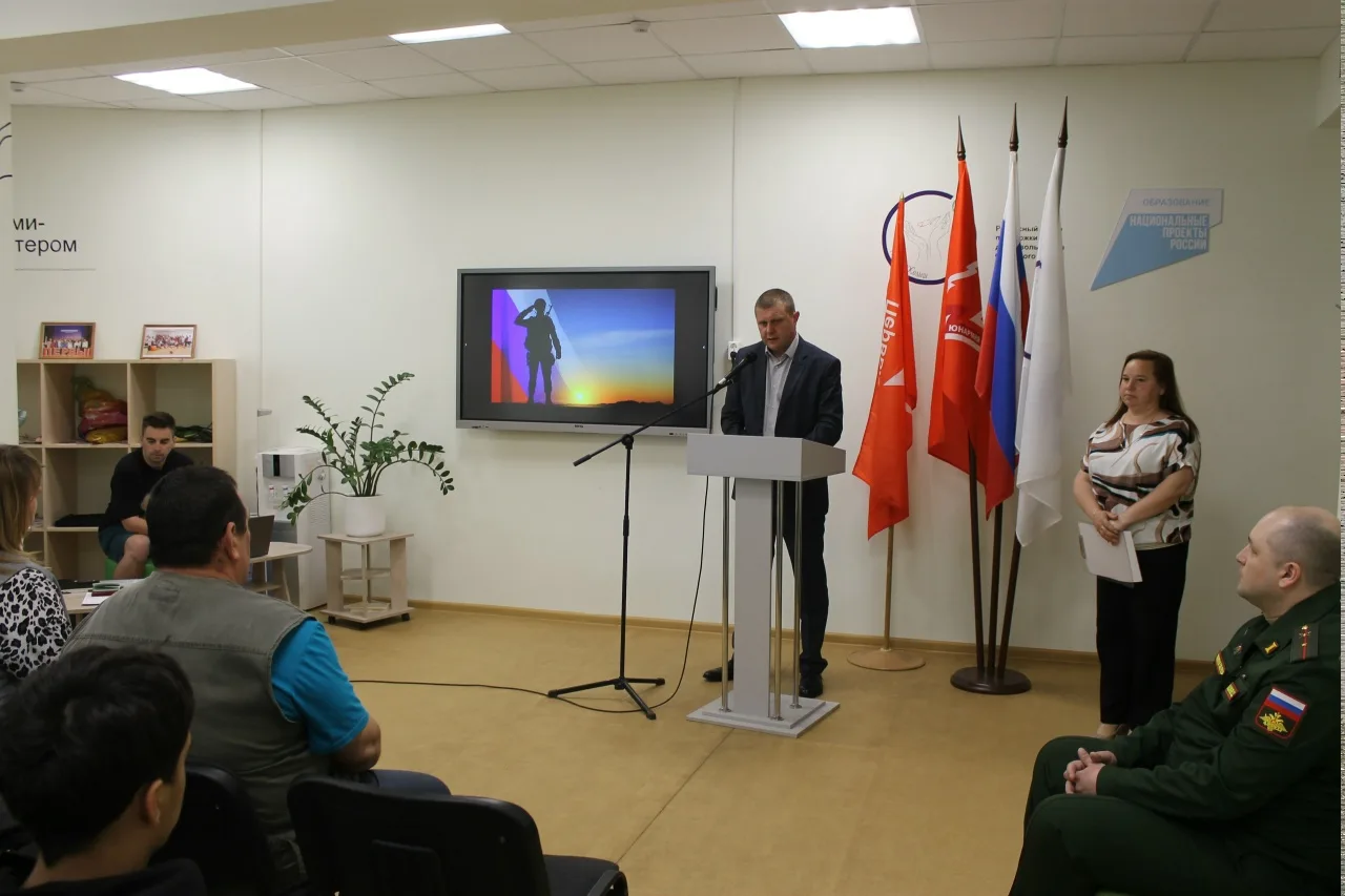 В Доме молодёжи состоялось торжественное мероприятие, посвящённое вручению орденов Муже...