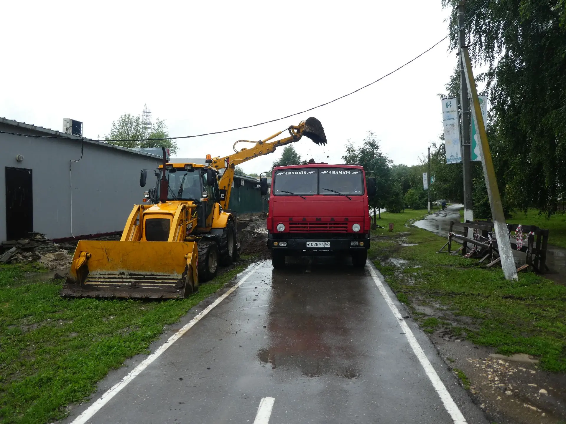 ЗАМЕНА УЧАСТКА МАГИСТРАЛИ В «СЕВЕРНОМ»
 
Сразу два подразделения МКП «Сасовские тепловые сети» продо