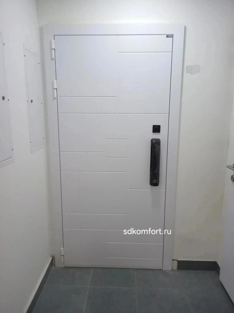 🚪 Входная дверь Домино Белая. Замок электронный F55.