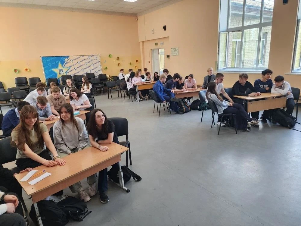 МАОУ СОШ № 71 встречает День Победы!  В преддверии годовщины Победы в Великой Отечественной войне шк