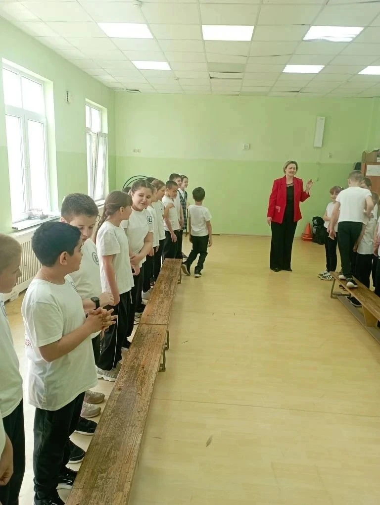 «Вместе мы сильнее»: учимся чувствовать и поддерживать друг друга! В 3-м классе прошло игровое занят