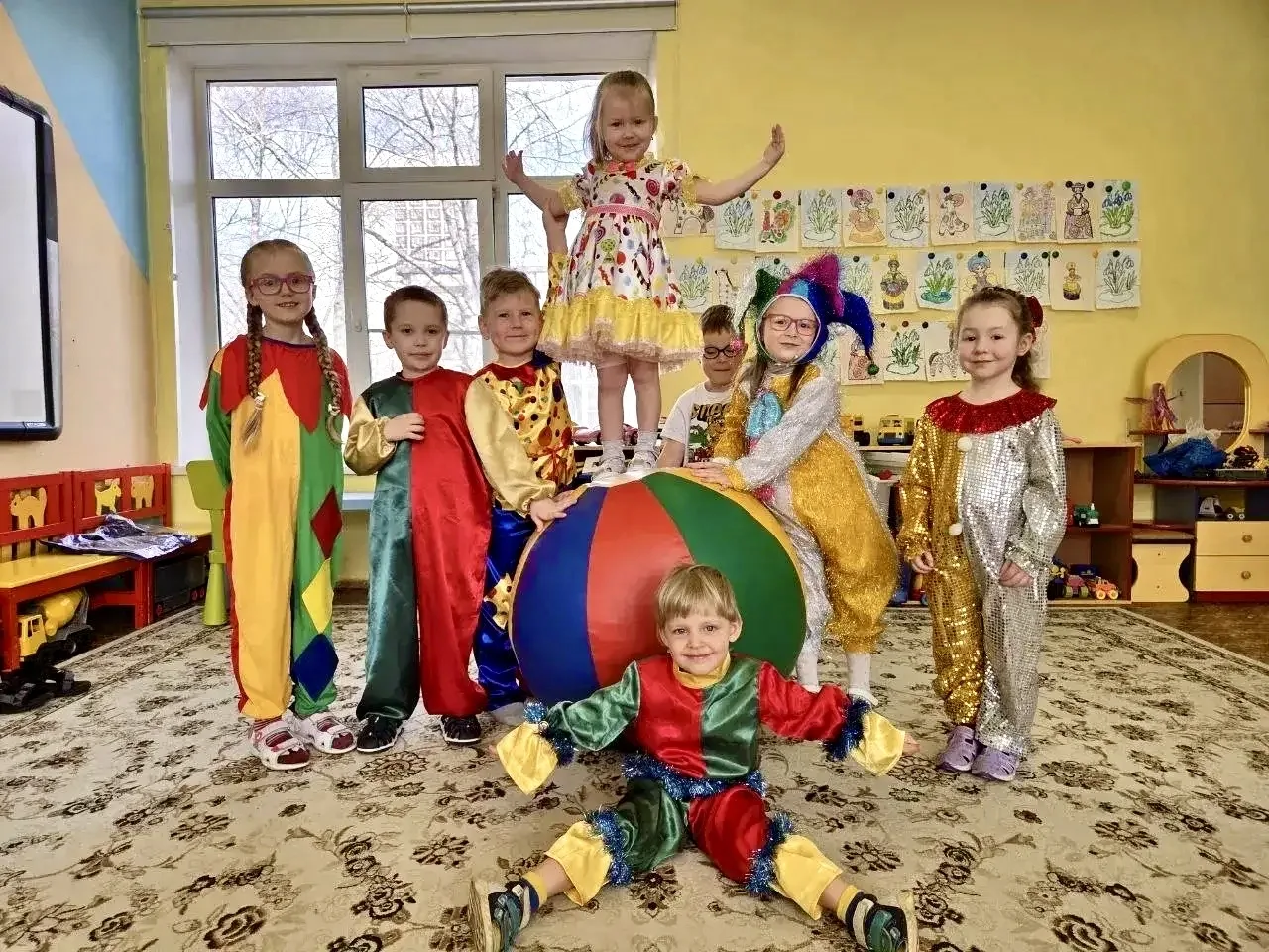 ДЕНЬ СМЕХА 😁 1 апреля - праздник смеха и улыбок. В этот день все веселятся и устраивают розыгрыши.  