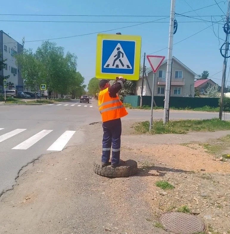 Наведение порядка в городе продолжается!   В четверг, 14 мая, силами муниципального учреждения «Спец