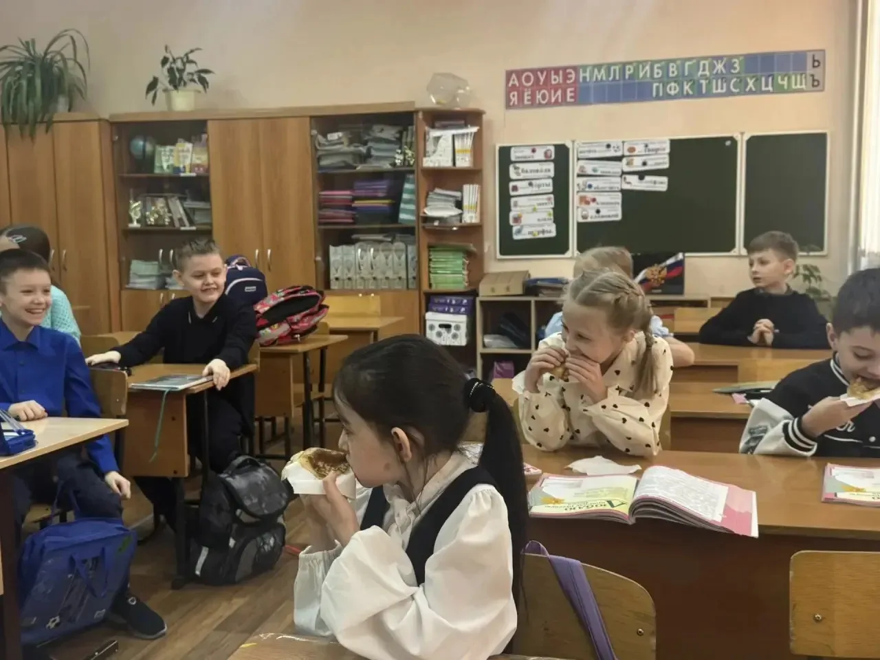 Сохраняя традиции, встречаем весну ✨🌸  Масленица — это не просто блины 🥞 Это целая неделя радости, д