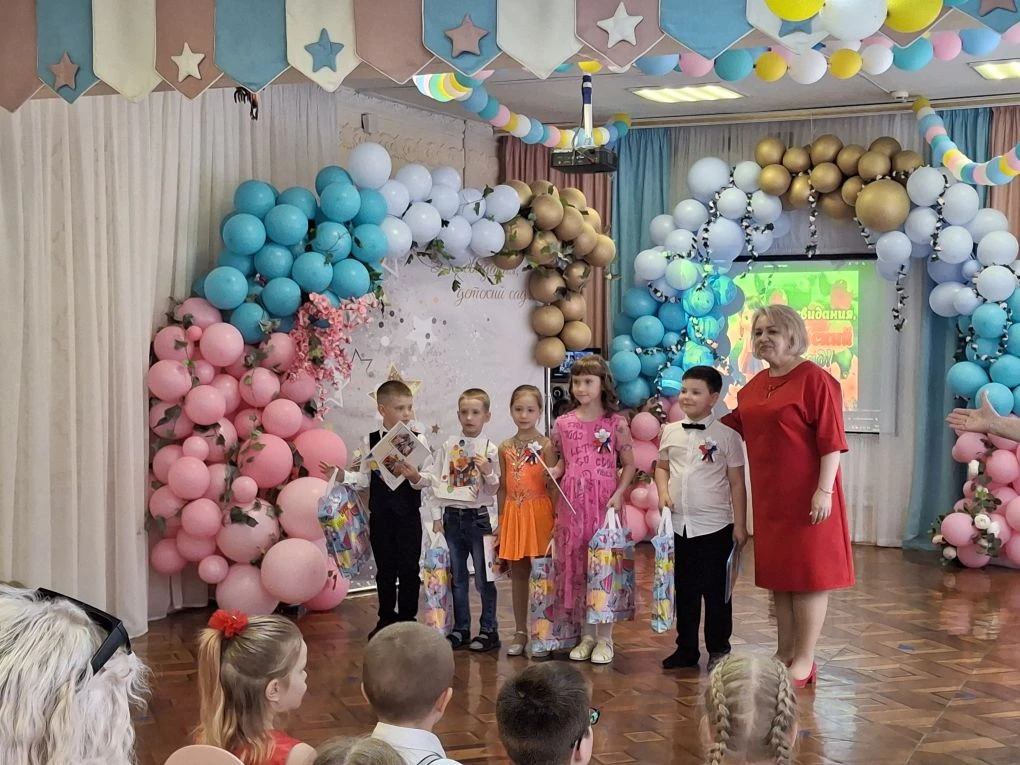 💫 #РябинкаВыпускной423 Выпускной бал в детском саду ‼️‼️‼️
ВЫПУСКНОЙ — это самый трогательный, самы