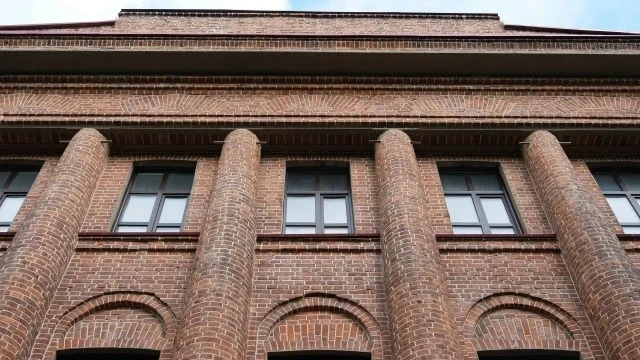 Ремонт экс-поликлиники №1 в Томске подорожал на 35 млн, сроки сорваны