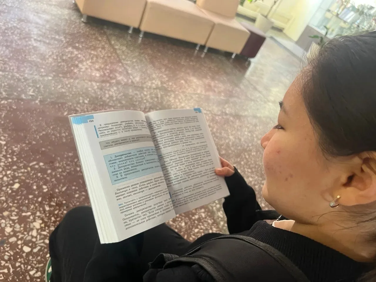📚НЕДЕЛЯ СЛОВЕСНОСТИ📚  📸📸В рамках "Недели Словесности" в нашей школе проходил конкурс "Пойман за чтен