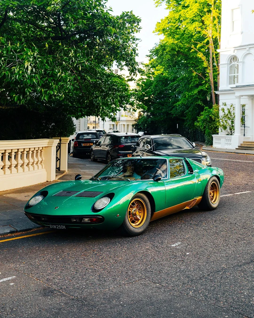Lamborghini Miura SV
