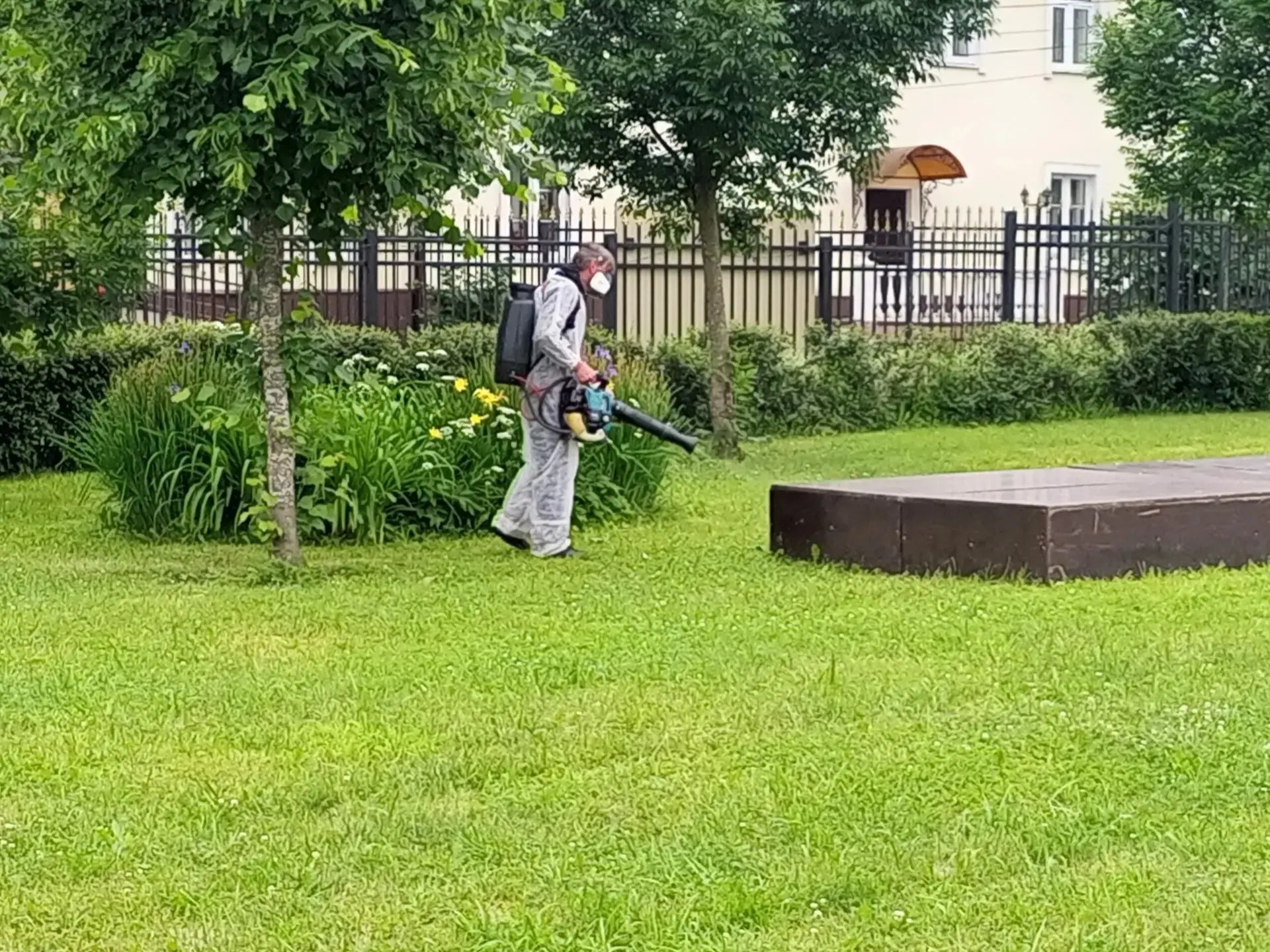 В парке «Покровский» и в парке «Сказочный» прошла акарицидная обработка!

При акарицидной обработке 