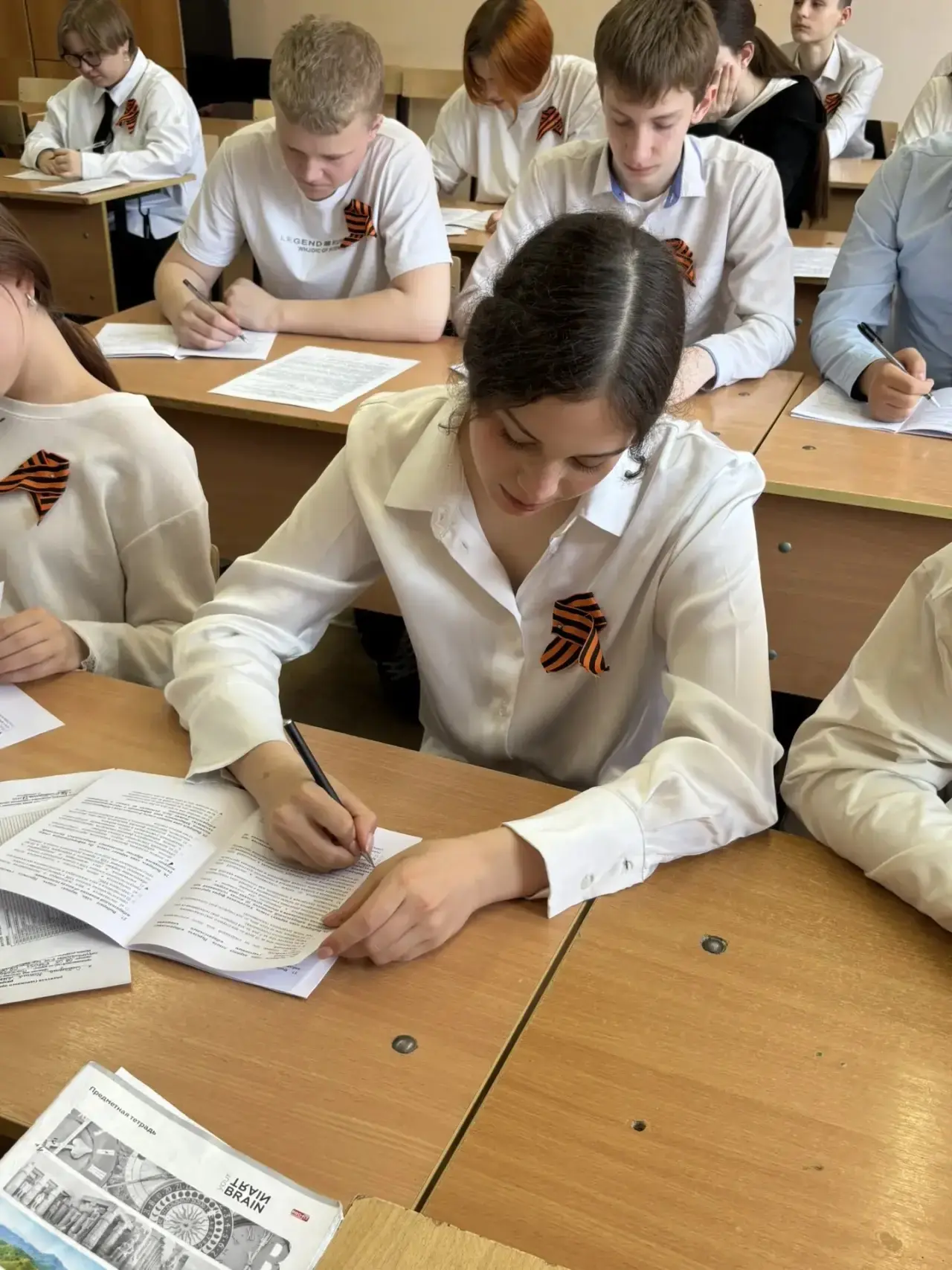 Избирательный диктант   🗳️Вчера наши ребята из старших классов приняли активное участие в ежегодной 