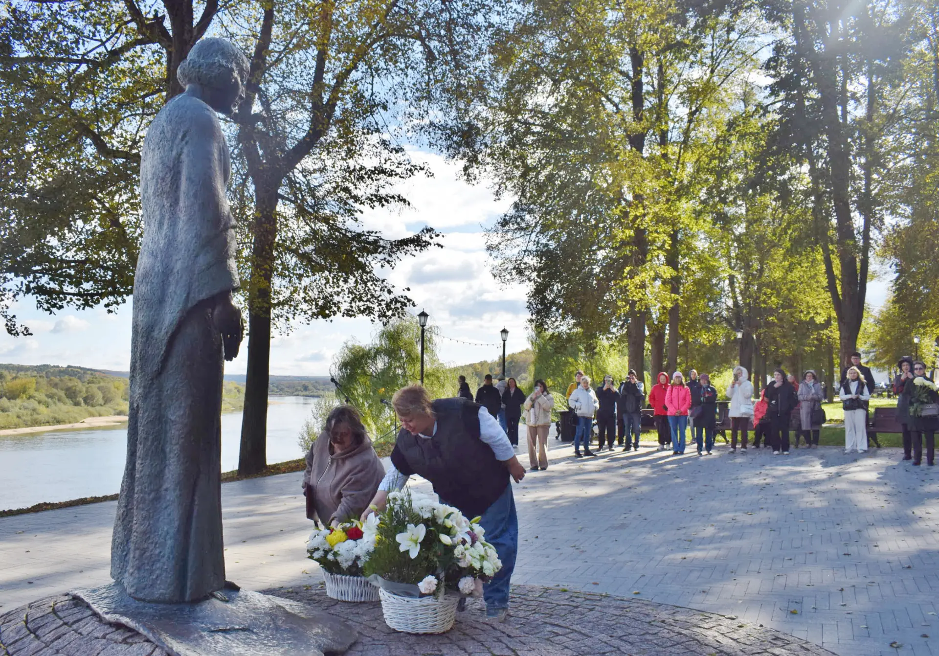 💐 В Тарусе отметили 40-й Цветаевский праздник