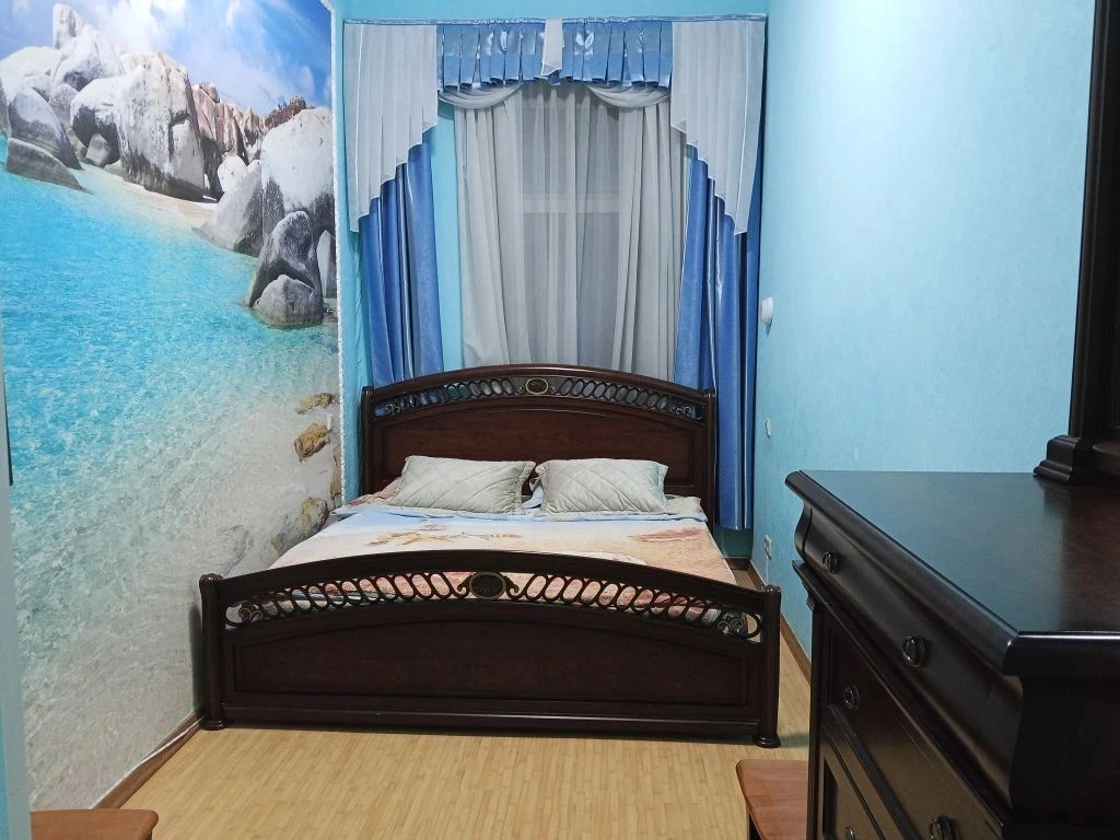 #ЯЛТА улица Боткинская  17   Трёхкомнатная квартира от хозяйки без посредников,со своим закрытым дво