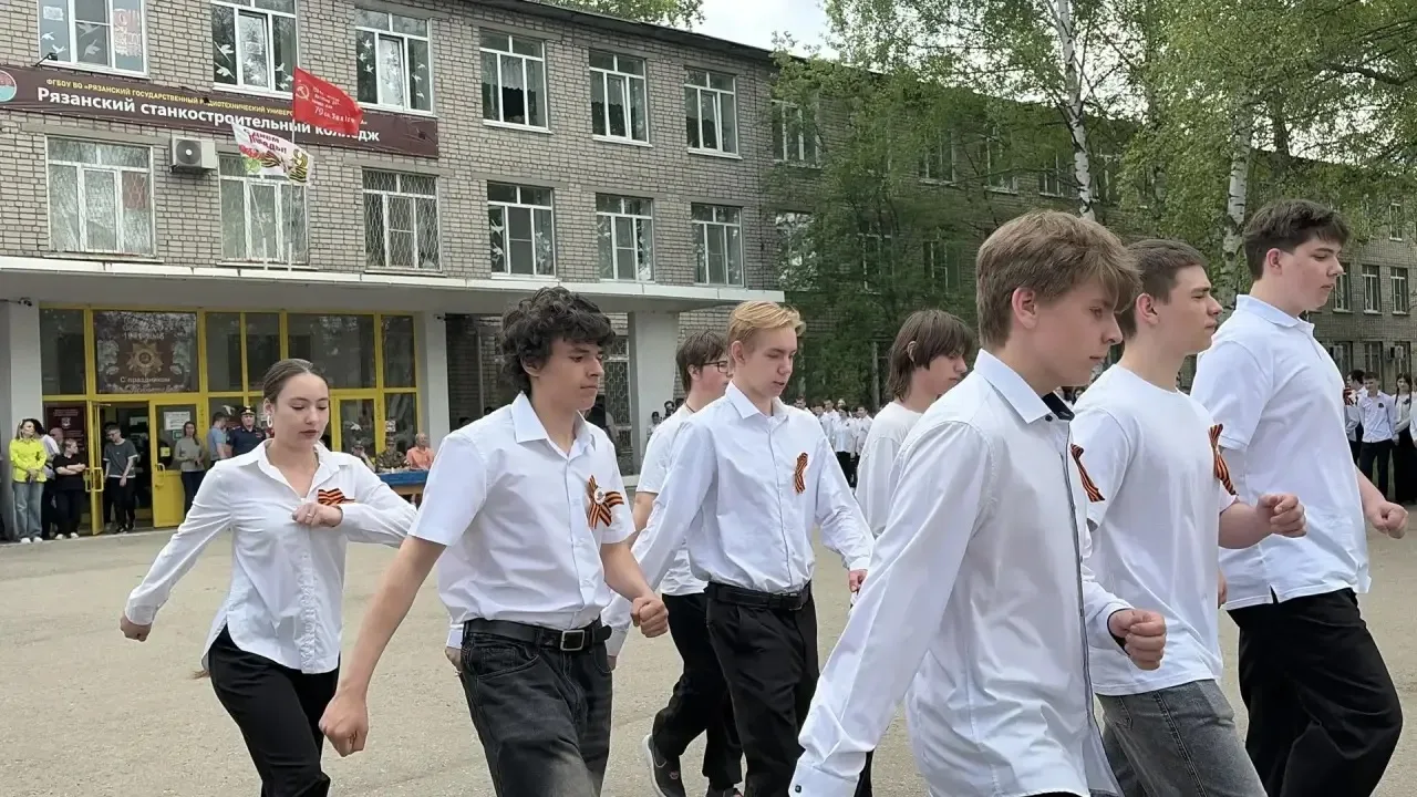 Традиции памяти и уважения к подвигу поколений  🇷🇺 В преддверии Дня Победы в станкостроительном колл