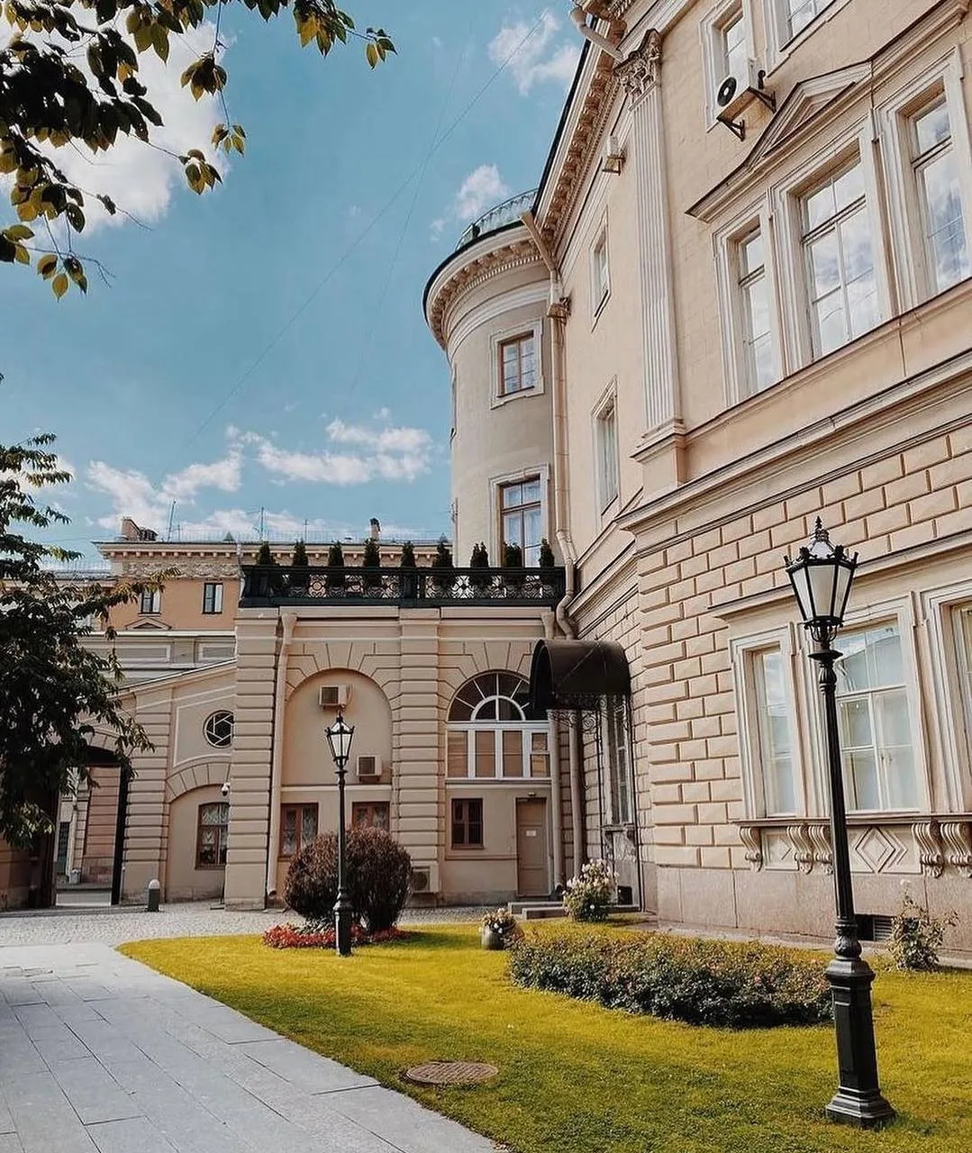 🌳 Тайный сад Мариинского дворца открывает двери  Редкая возможность попасть в обычно закрытое простр