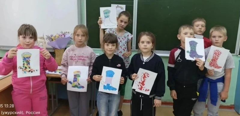 🖐️СКАЗКА В ЛАДОШКАХ🖐️

Сегодня на занятии по программе "Сказка в ладошках" наши маленькие мастера 