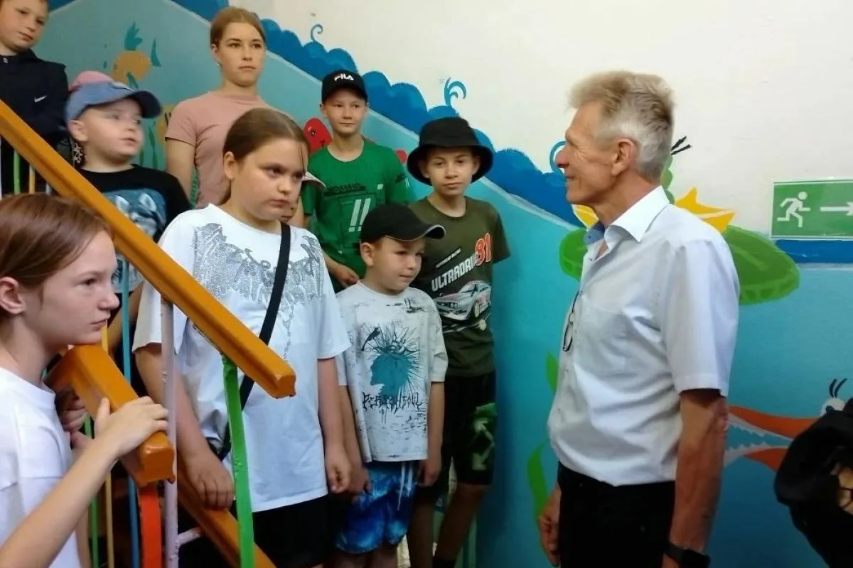 👪 Депутаты «Единой России» следят за качеством летнего детского отдыха

🎒 В Приамурье депутаты фра