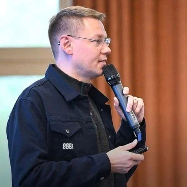 Виталий Храмушин, заместитель председателя ЛДПР: рязанского врача застрявшей «скорой», ...