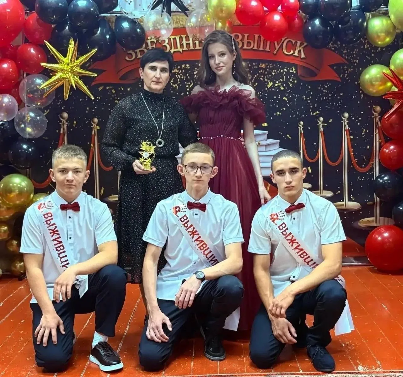 Кот решил прокричаться, думая, что он один дома.